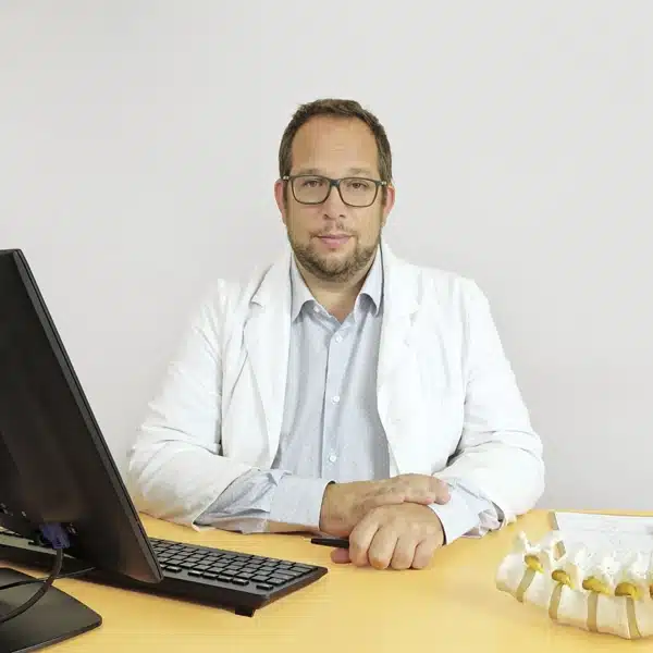 doctor lizon diagnostico - Artrodesis vertebral ¿qué es y cuándo se hace?