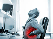 dolor de espalda en oficina